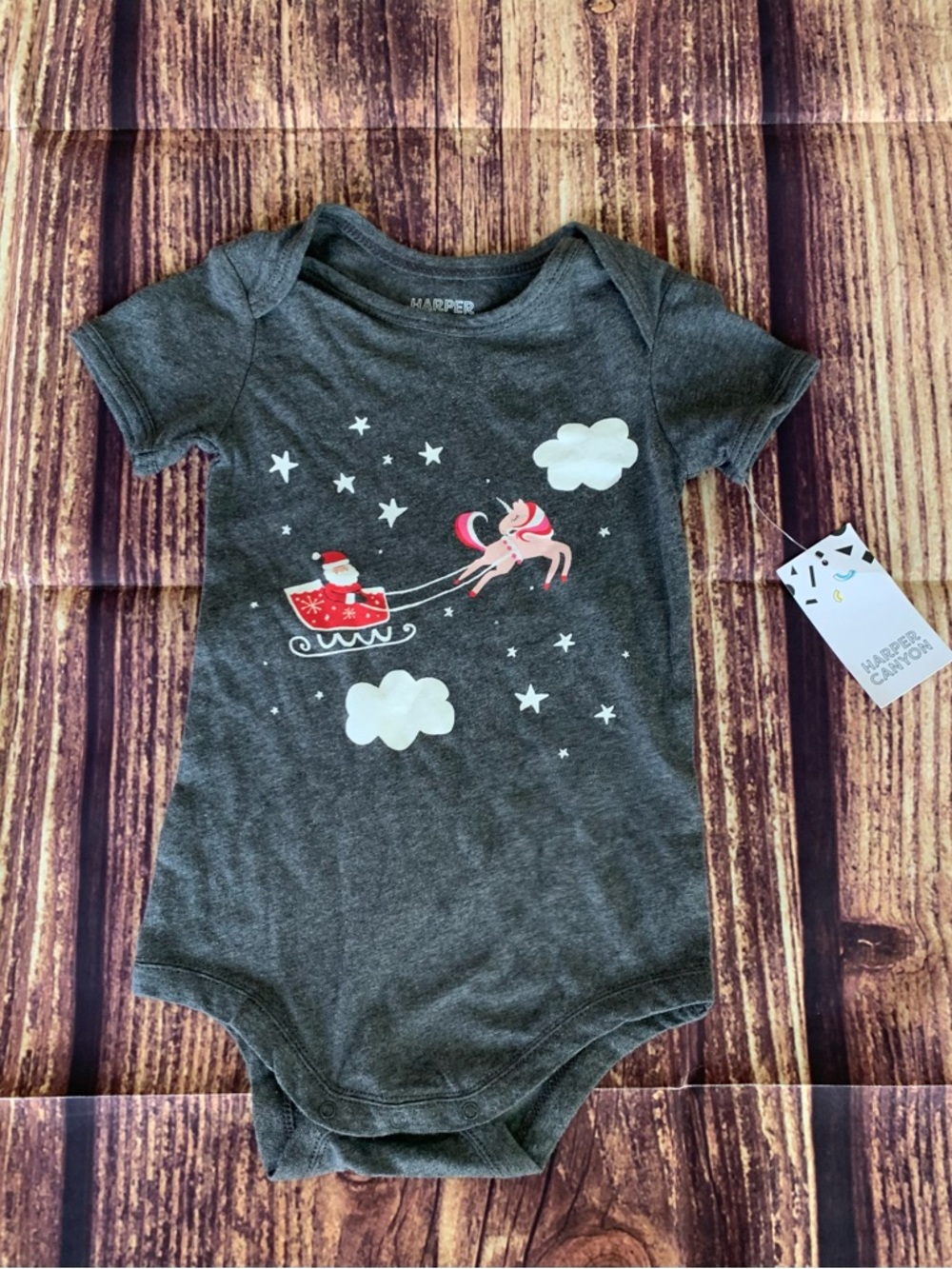 NWT Harper Canyon Baby's Short Sleeve Holiday Claus Gray Bodysuit Sz: 12M